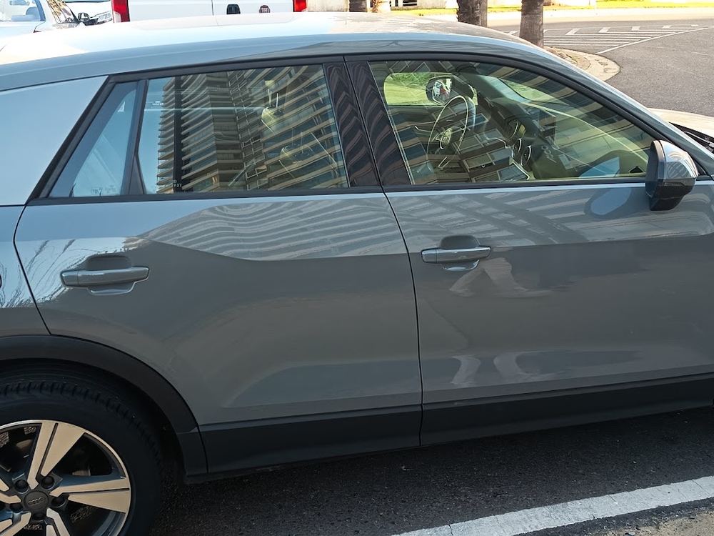 Auto usado estacionado antes de su inspección precompra